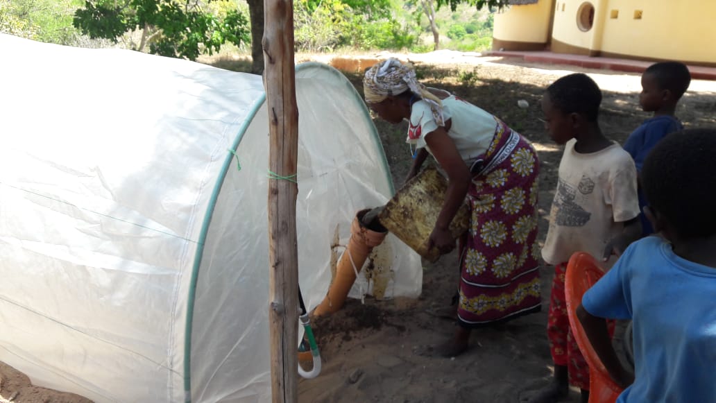 Women in Uganda Embrace Flexi Biogas